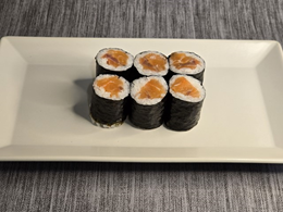10. Hosomaki: Surowy łosoś 